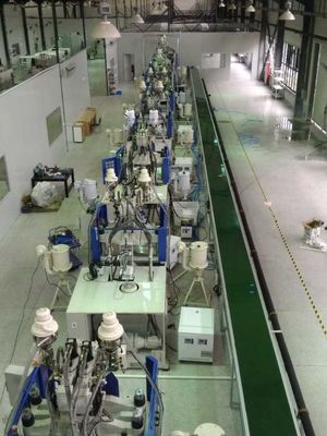 30 mm Schraubendurchmesser Mehrfarbige vertikale Kunststoffspritzgießmaschine JTT-550 2V-3R