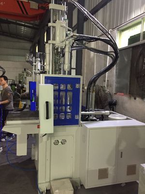 12KW Küchengerät Shuttle Kunststoff Spritzgießmaschine vertikal 55T
