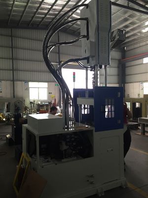 55T Hochgeschwindigkeits-Vertikalspritzgießmaschine 12kW 1 Jahr Garantie