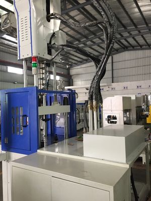 55T Hochgeschwindigkeits-Vertikalspritzgießmaschine 12kW 1 Jahr Garantie