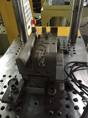 35T Plastik Vertikal Spritzgießmaschine Max Tageslicht 340/280mm Für Chip Automatik